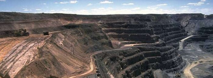 Kalgoorlie_open_cast_mine